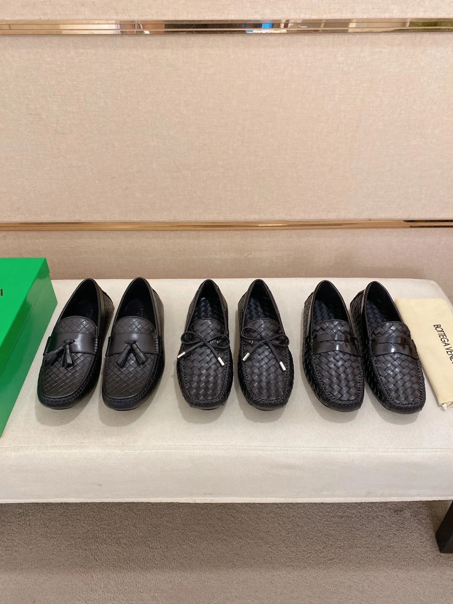 Men's Men's Shoes💰 420💰 (Niu Li + Niu Pad) [BV] The latest hot style‼ ️Casual men's shoes, uppers imported deer pattern first-layer cowhide ➕Full imported cowhide lining✔️Exquisite workmanship, excellent foot feel, special rubber soles✔️, cool and fashionable, the latest fashion, fashionable outsole, hurry up. Code number: 38-44 (can be customized to 37.45, non-refundable)